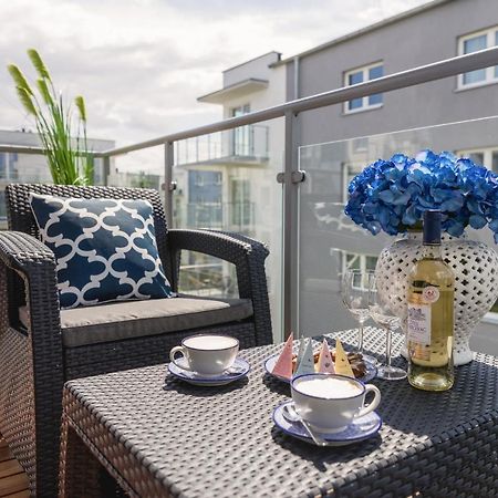 Winnings Apartamenty Nad Morzem Kolobrzeg Bagian luar foto