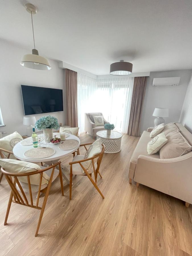 Winnings Apartamenty Nad Morzem Kolobrzeg Bagian luar foto